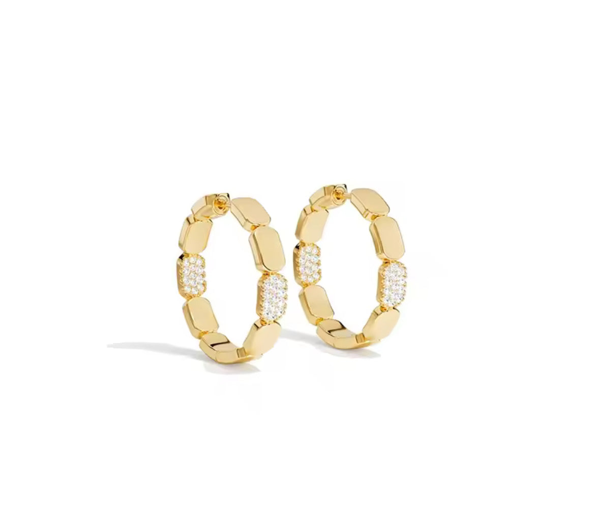 Geometric gold links