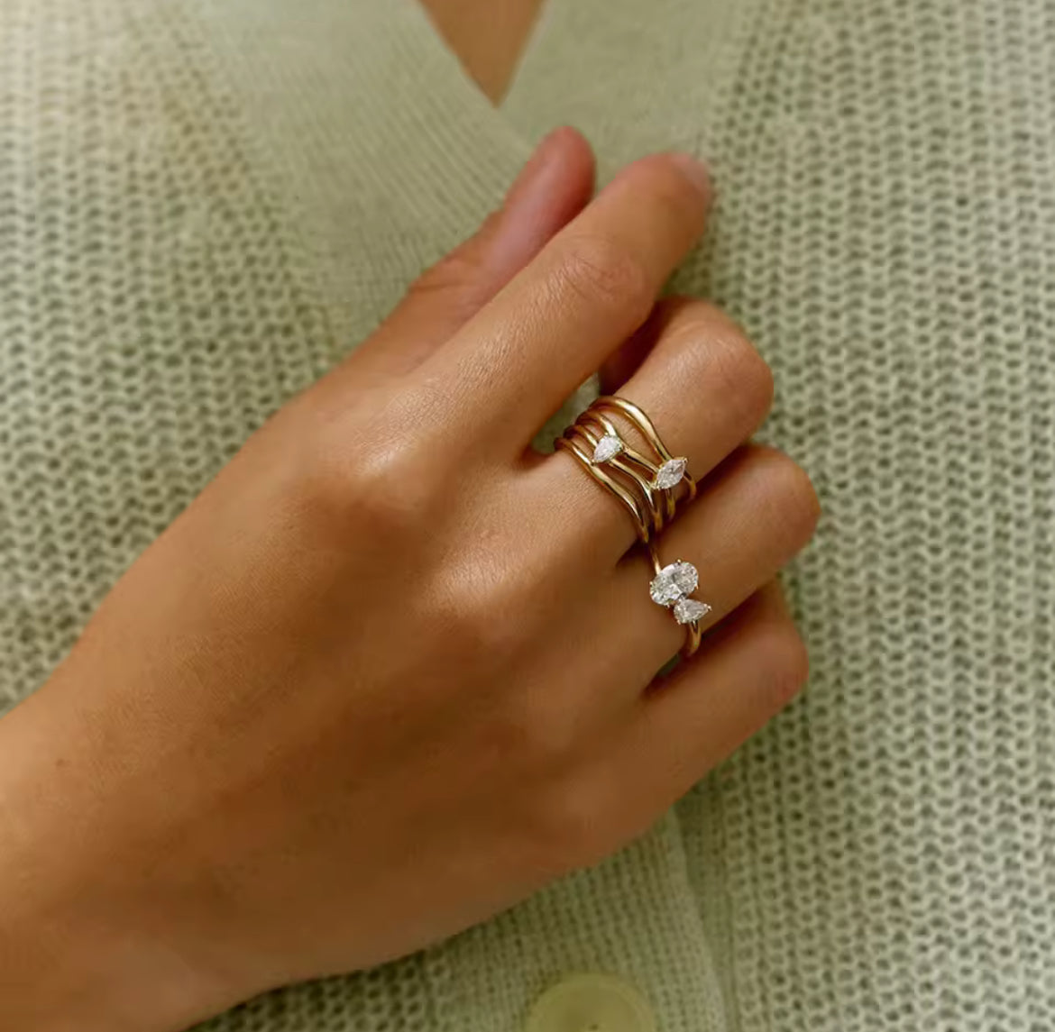 Vela Moissanite Ring
