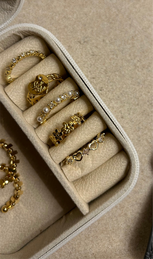 Mystery Summer Box – 8 Pieces