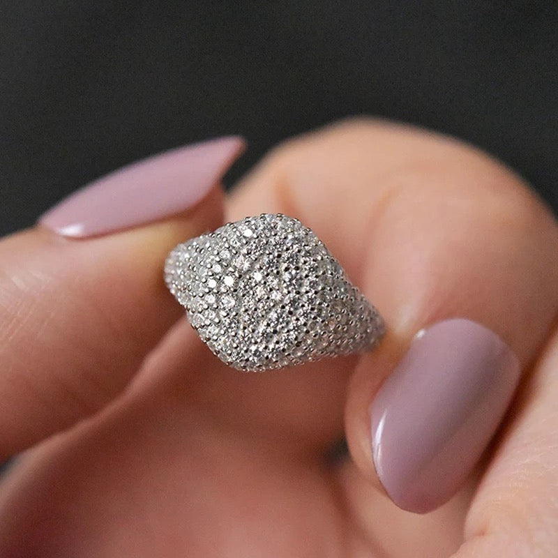 Round Ice Ring